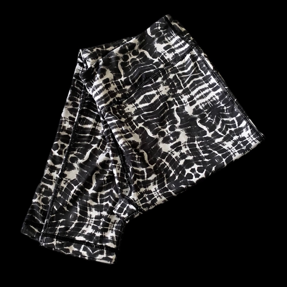 Black/White Tie-Dye Leggings
